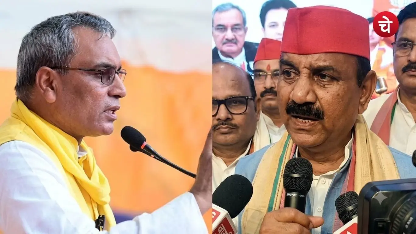 File photo of Subhaspa President and state government minister Om Prakash Rajbhar and SP state president Shyam Lal Pal